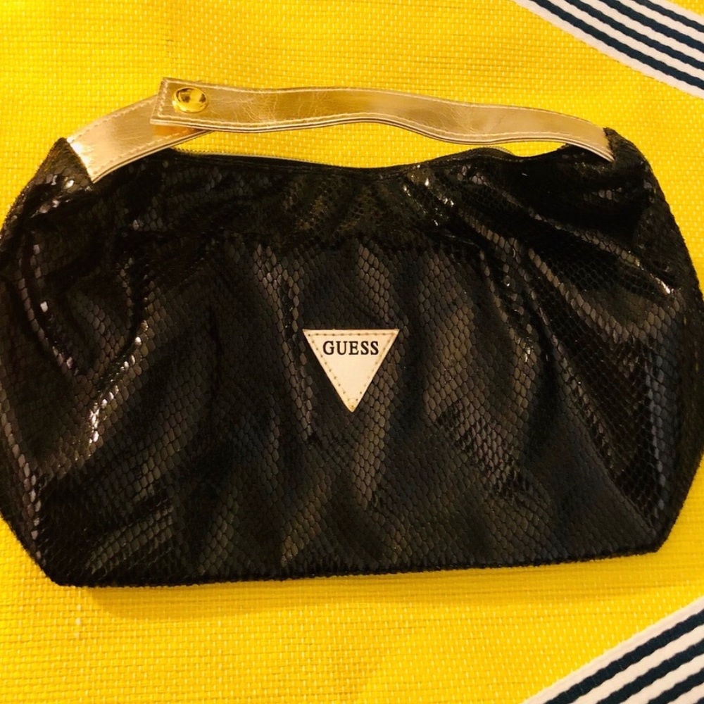 SALE 💜 GUESS small bag